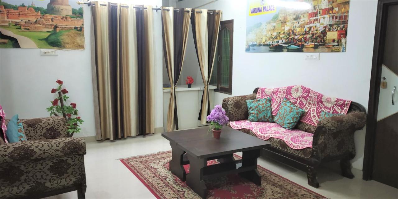 Varuna Palace-fully Vaccinated Staff * Varanasi