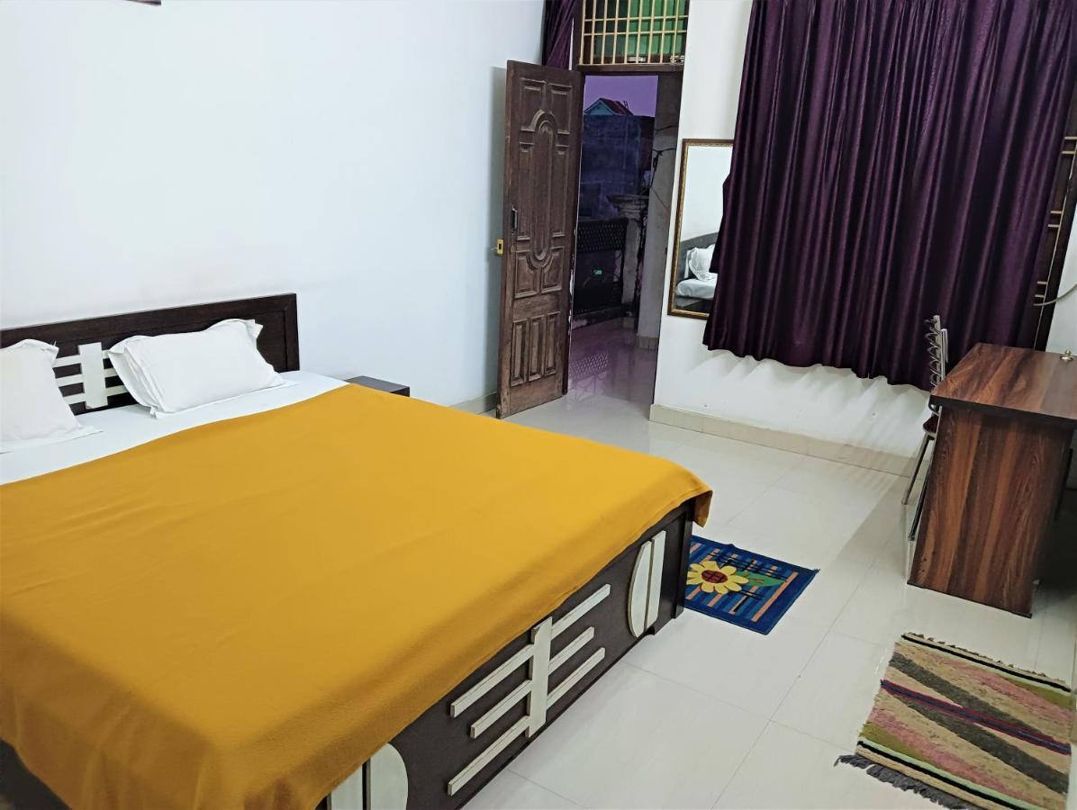 Varuna Palace-fully Vaccinated Staff