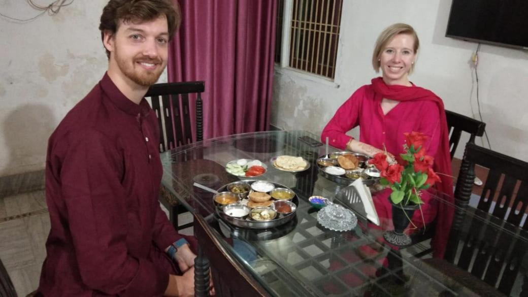 Varuna Palace-fully Vaccinated Staff Homestay *